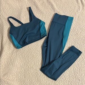 All in Motion Two-Tone Teal Activewear Two Piece Set